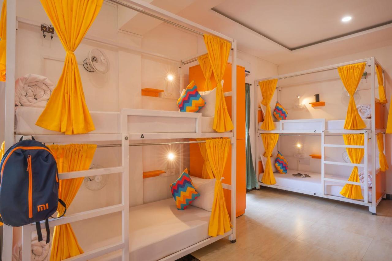 Gostops Plus Goa Vagator Velha Goa Exterior foto