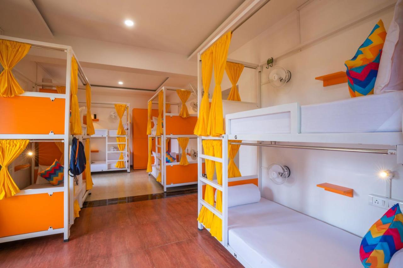 Gostops Plus Goa Vagator Velha Goa Exterior foto