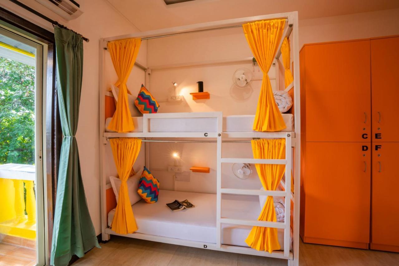Gostops Plus Goa Vagator Velha Goa Exterior foto