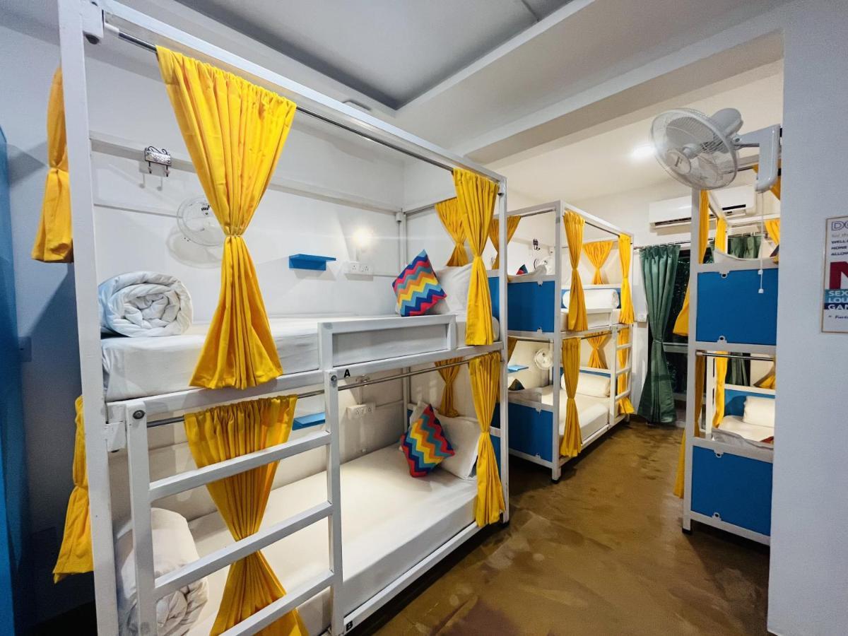 Gostops Plus Goa Vagator Velha Goa Exterior foto